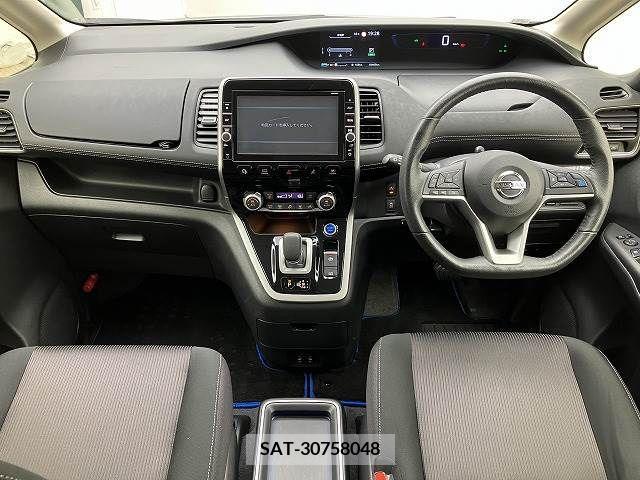 Nissan SERENA 2018-03 340487-1