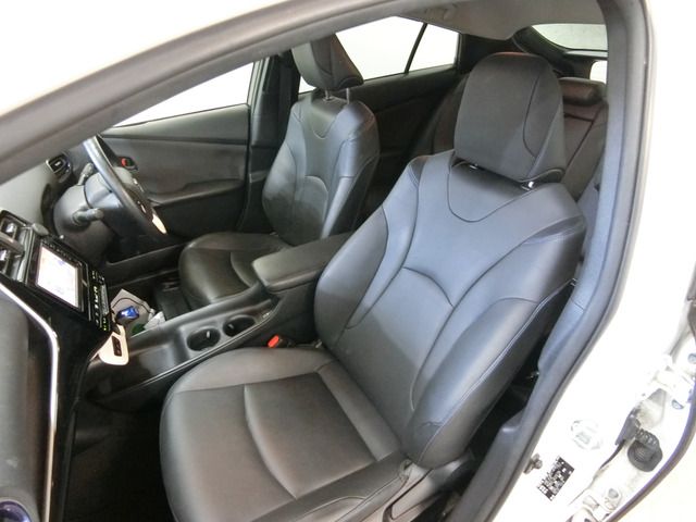 Toyota PRIUS 2015-12 3643-6