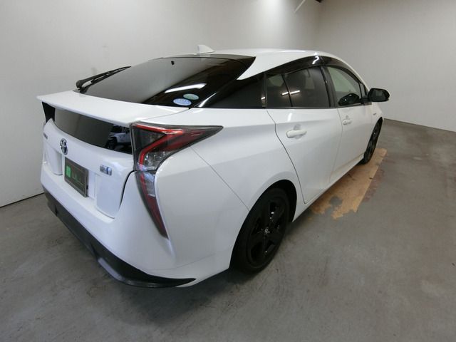 Toyota PRIUS 2015-12 3643-13