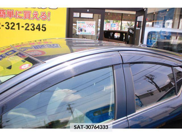Toyota AQUA 2012-10 379506-11