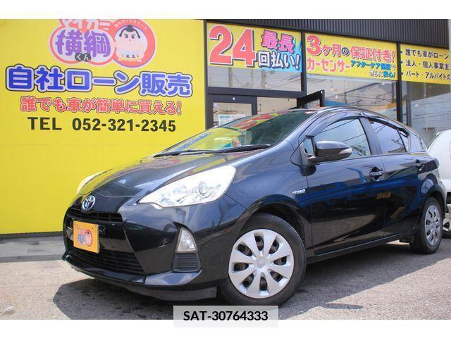 Toyota AQUA 2012-10 379506-1