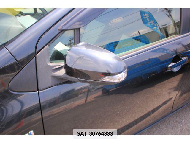 Toyota AQUA 2012-10 379506-10