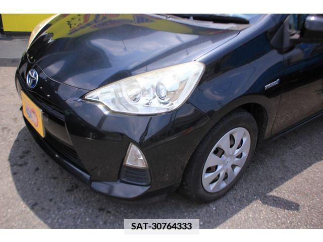 Toyota AQUA 2012-10 379506-7