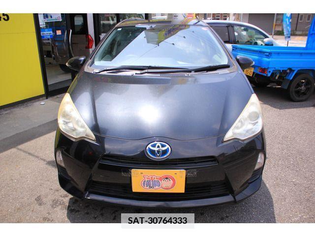 Toyota AQUA 2012-10 379506-5