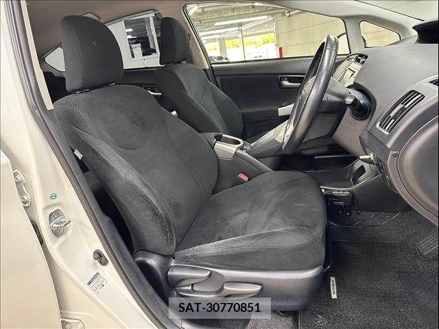 Toyota PRIUS 2014-02 281754-7