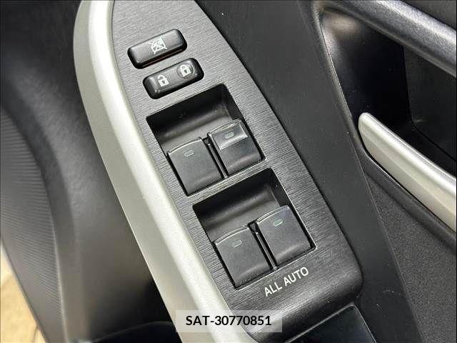 Toyota PRIUS 2014-02 281754-15
