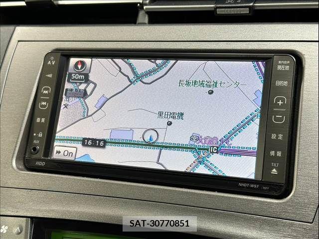 Toyota PRIUS 2014-02 281754-2