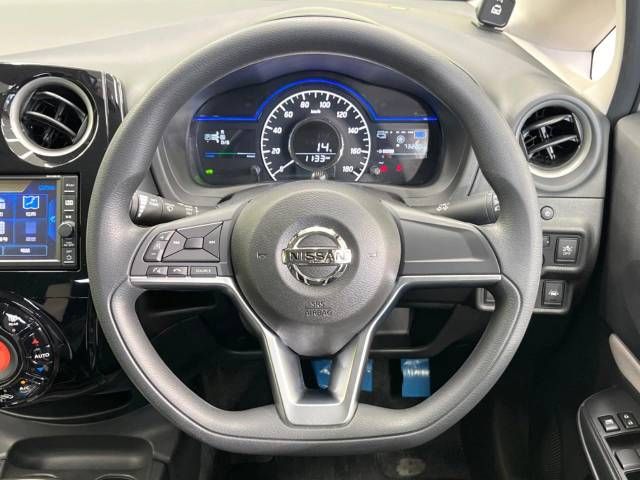 Nissan NOTE 2017-03 189675-11