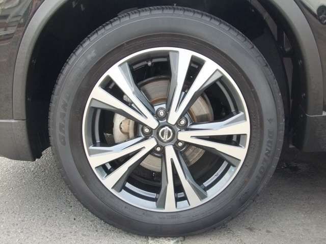 Nissan X-TRAIL 2018-06 14717-17