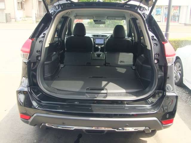 Nissan X-TRAIL 2018-06 14717-16