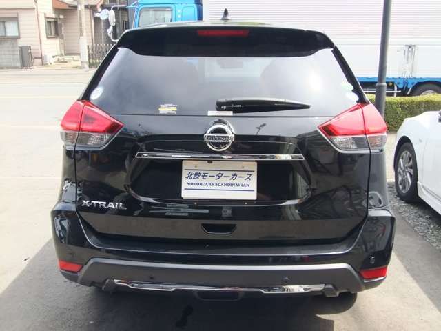 Nissan X-TRAIL 2018-06 14717-19