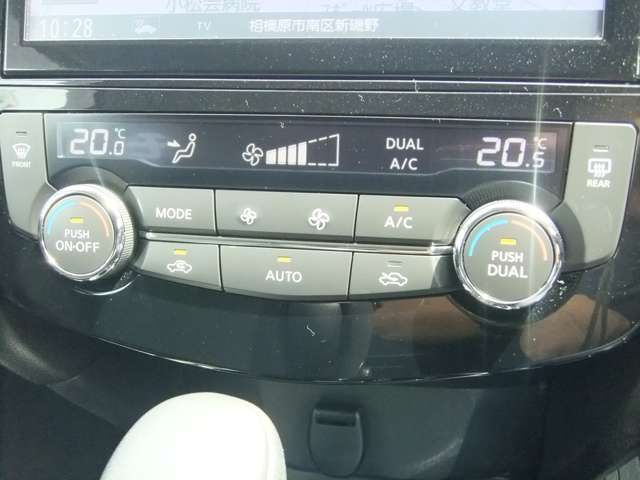 Nissan X-TRAIL 2018-06 14717-6
