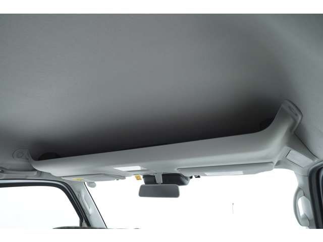 Mitsubishi MINICAB VAN 2022-10 18835-13