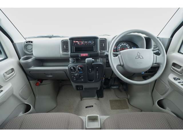 Mitsubishi MINICAB VAN 2022-10 18835-3