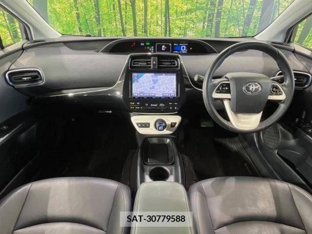 Toyota PRIUS 2016-01 322219-1