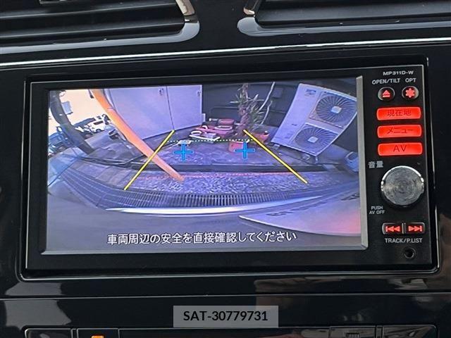 Nissan SERENA 2011-09 204608-11