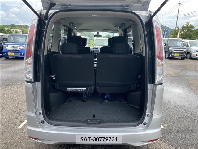 Nissan SERENA 2011-09 204608-5