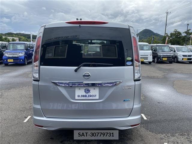 Nissan SERENA 2011-09 204608-16