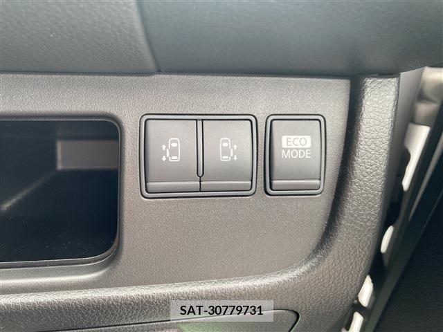 Nissan SERENA 2011-09 204608-19