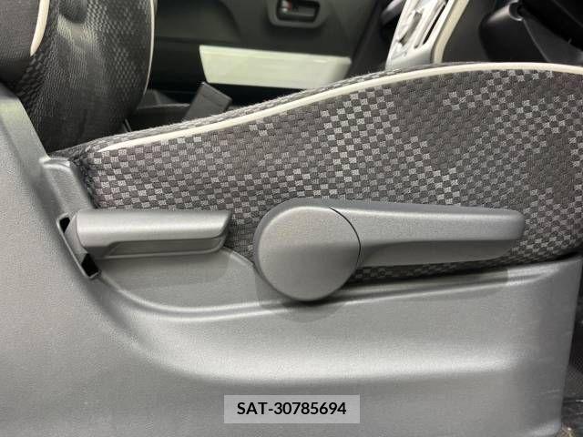 Suzuki HUSTLER 2017-03 254929-7