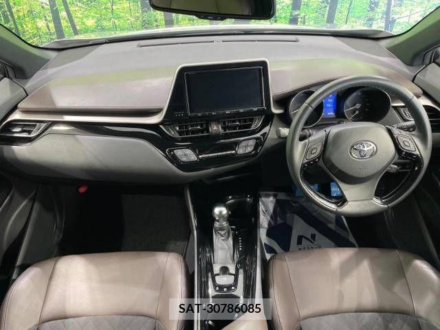 Toyota C-HR 2017-02 295005-1
