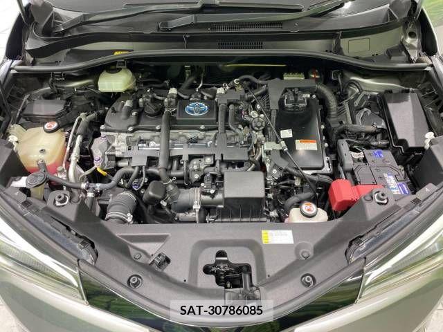 Toyota C-HR 2017-02 295005-18