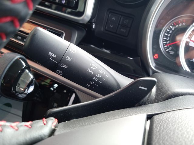 Suzuki SPACIA 2018-09 181308-18