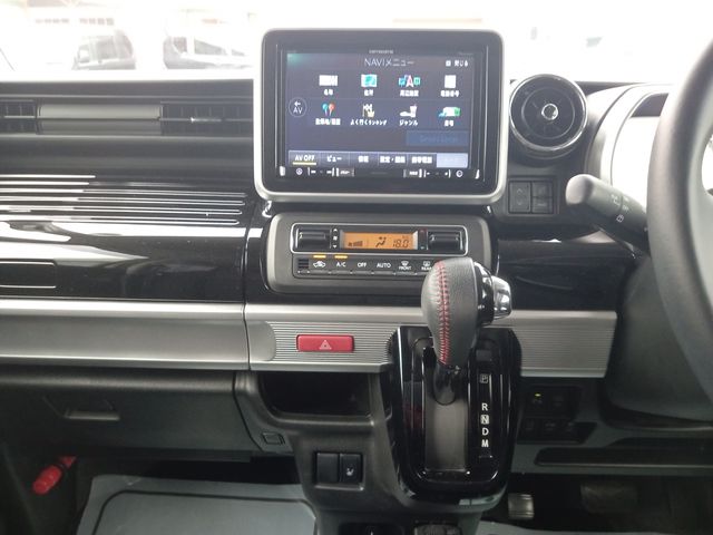 Suzuki SPACIA 2018-09 181308-14