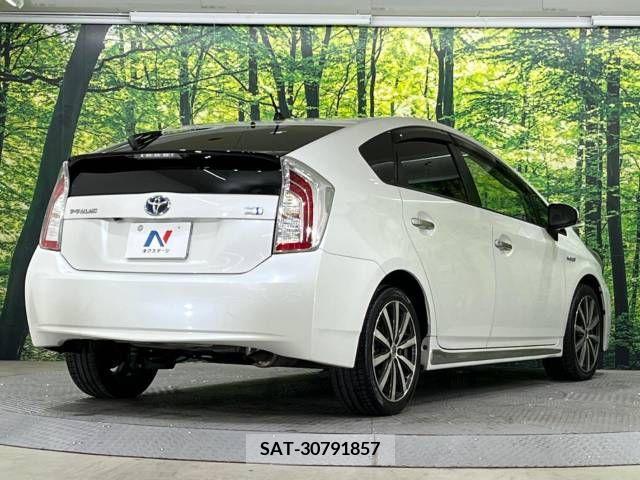 Toyota PRIUS 2013-07 282116-16