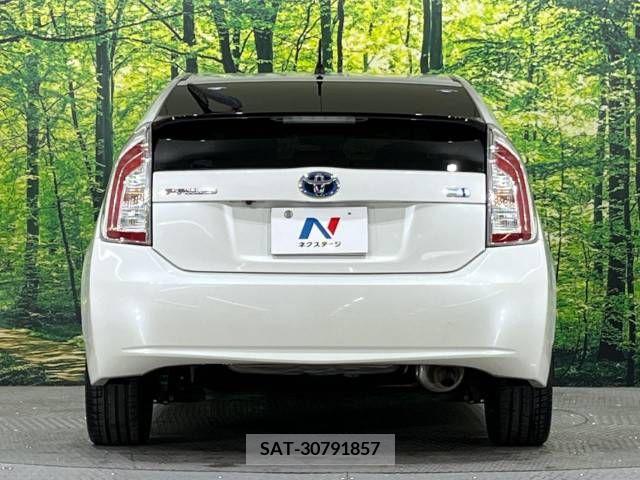 Toyota PRIUS 2013-07 282116-14