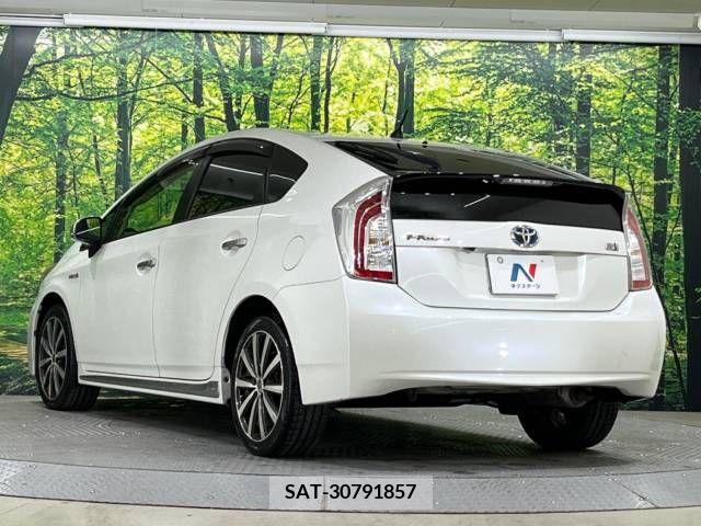 Toyota PRIUS 2013-07 282116-15