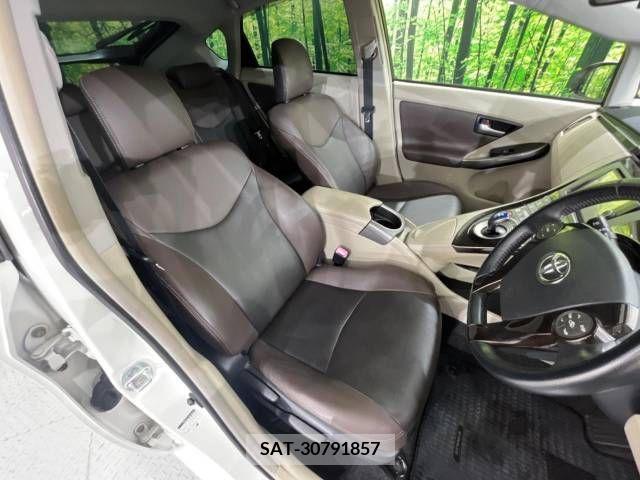Toyota PRIUS 2013-07 282116-7