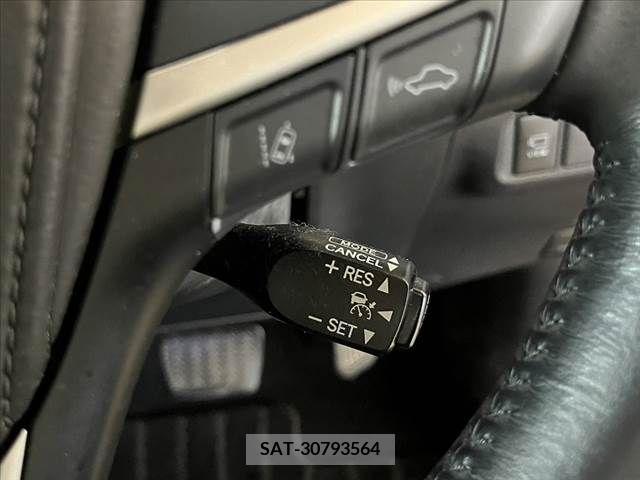 Toyota HARRIER 2014-04 330476-3