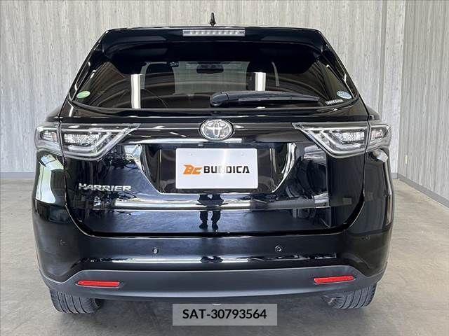 Toyota HARRIER 2014-04 330476-12