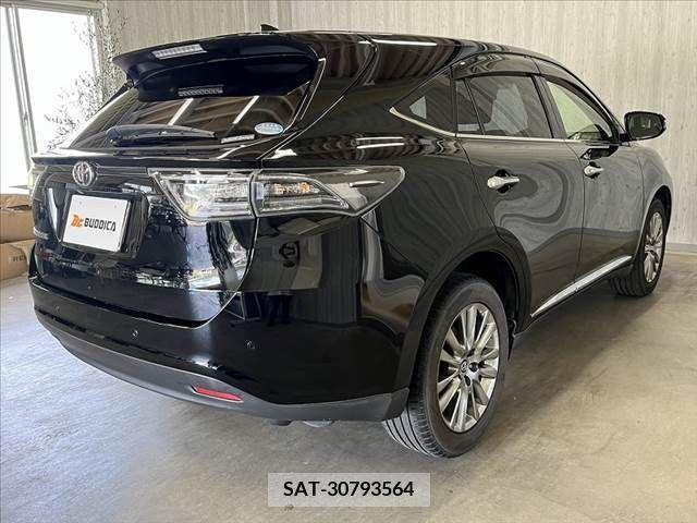Toyota HARRIER 2014-04 330476-21