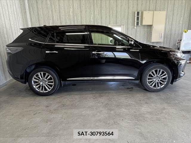 Toyota HARRIER 2014-04 330476-9