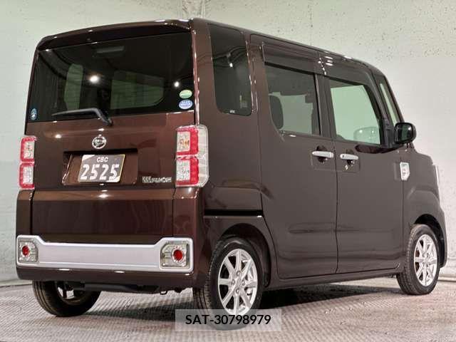 Daihatsu WAKE 2016-01 211167-11