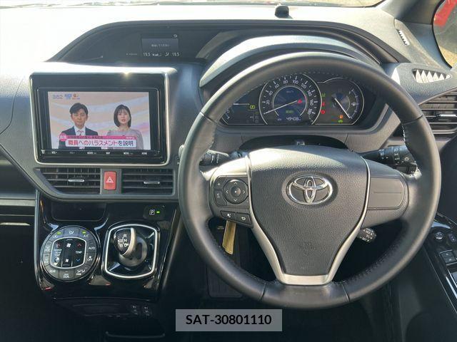Toyota VOXY HYBRID 2018-09 289361-4