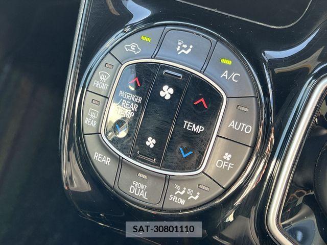 Toyota VOXY HYBRID 2018-09 289361-6