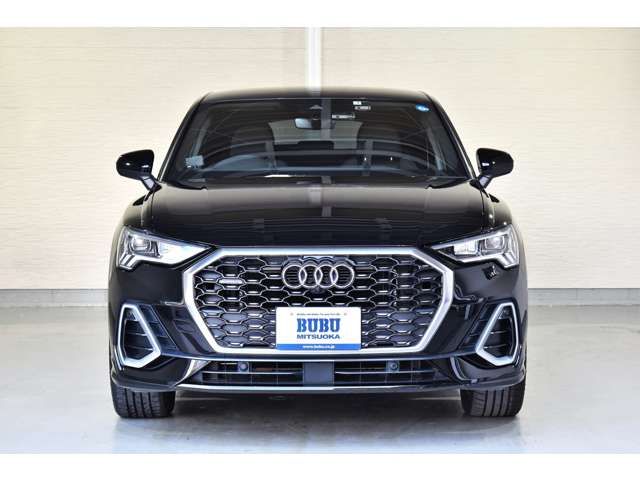 Audi Q3 2021-03 20384-1