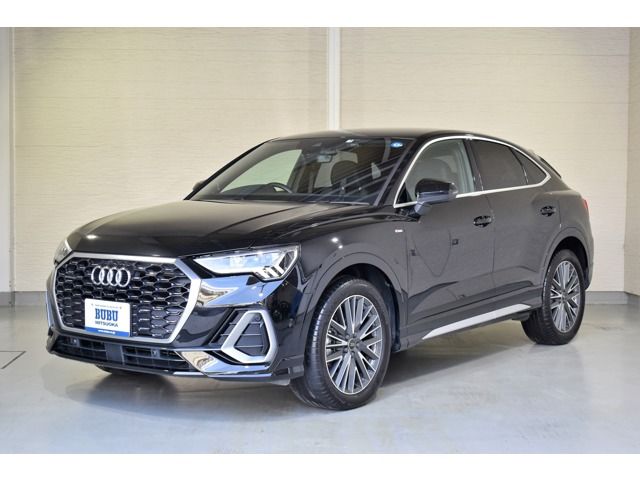 Audi Q3 2021-03 20384-0