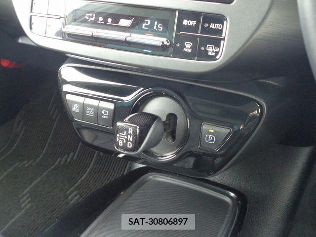 Toyota PRIUS 2022-04 218912-14