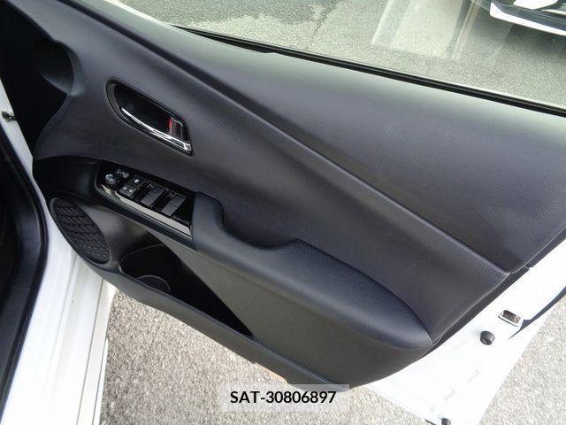 Toyota PRIUS 2022-04 218912-15