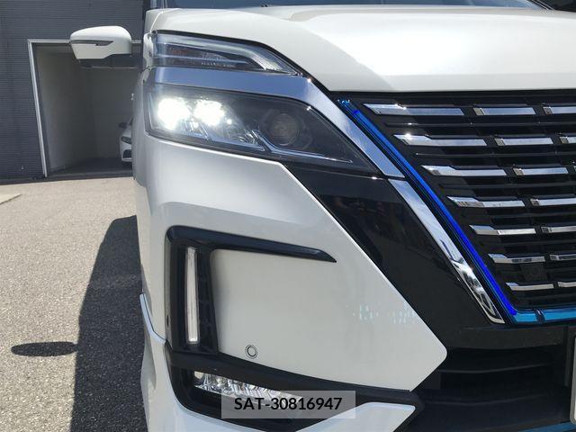 Nissan SERENA 2021-07 385526-26