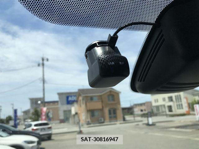 Nissan SERENA 2021-07 385526-24