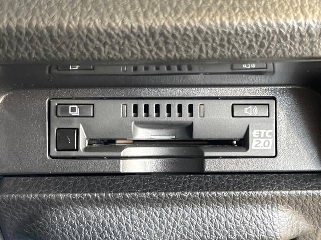 Toyota VOXY 2020-11 180803-4