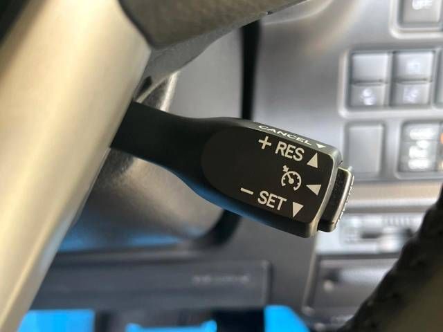 Toyota VOXY 2020-11 180803-6