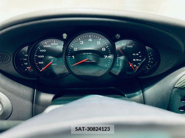Porsche 911 1999-12 281510-10