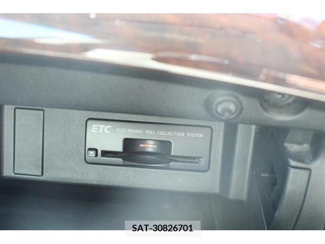 Nissan FUGA 2015-12 270762-4