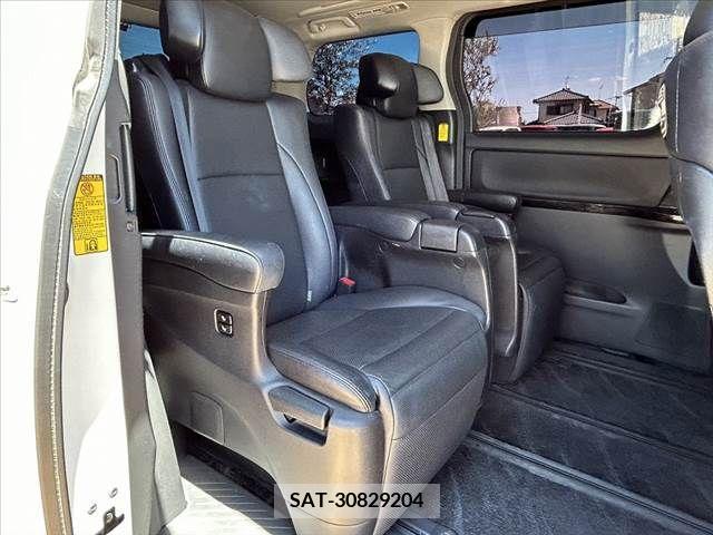 Toyota ALPHARD 2013-10 380680-18